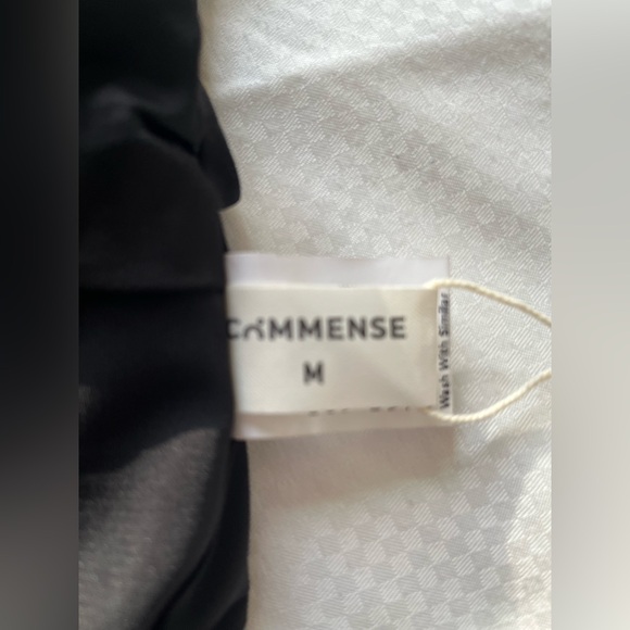 Commence black backless crop top - Picture 4 of 4